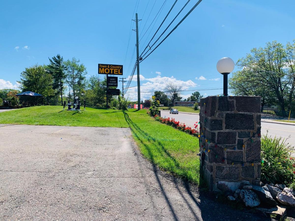 Town & Country Motel Parry Sound Εξωτερικό φωτογραφία